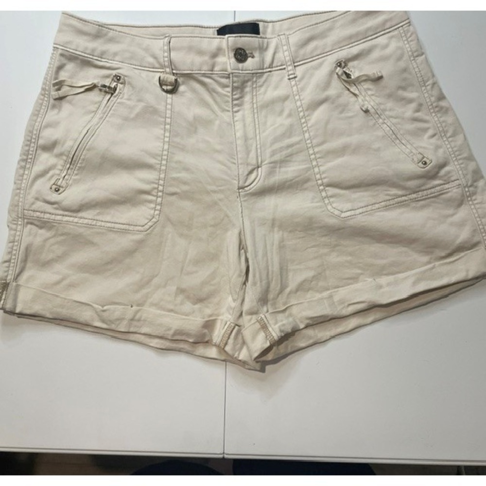 WHBM White House Black Market Cream Shorts Size 10  Stretch Zip Pocket